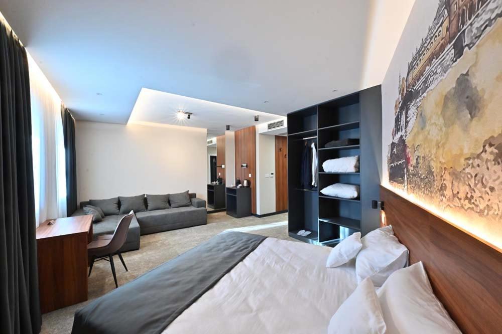 Tvrdjava Rooms - نوفي ساد المظهر الخارجي الصورة