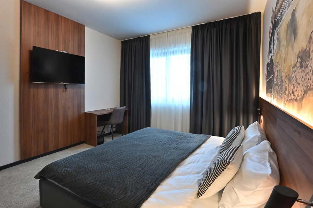 Tvrdjava Rooms - نوفي ساد المظهر الخارجي الصورة