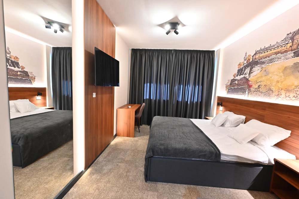 Tvrdjava Rooms - نوفي ساد المظهر الخارجي الصورة