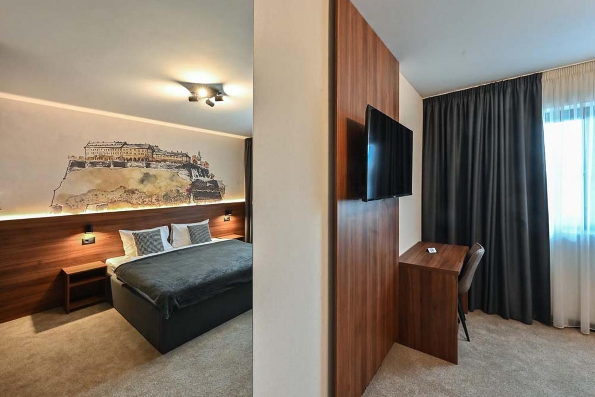 Tvrdjava Rooms - نوفي ساد المظهر الخارجي الصورة