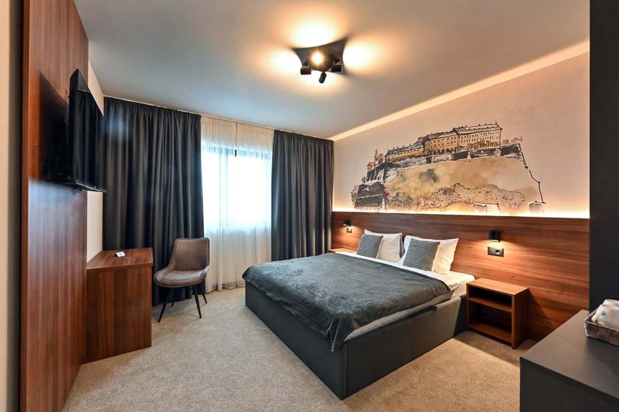 Tvrdjava Rooms - نوفي ساد المظهر الخارجي الصورة